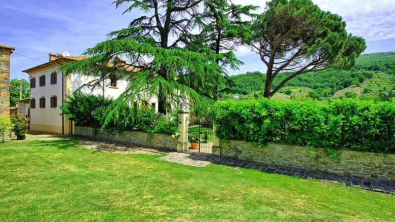 Villa Capolona, la casa vacanze per esplorare il Casentino toscano